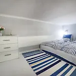 Quiet & Comfortable Old