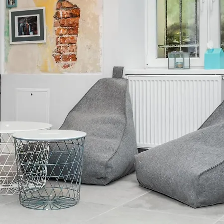 Quiet & Comfortable Old *